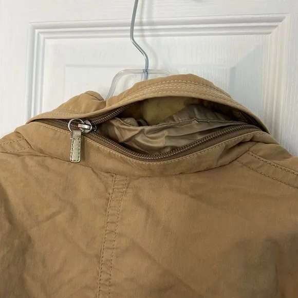 Coach Est 1941 Women's Lightweight Hooded Jacket Beige Tan Camel - Picture 6 of 6